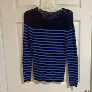 Woman’s Ralph Lauren Sweater, size M